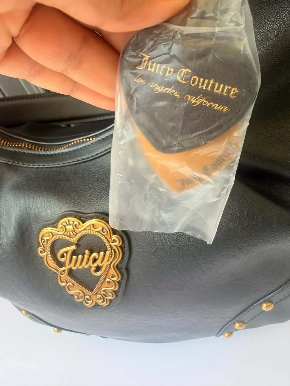 Juicy Couture In Her Juicy Era Hobo Bag in Black